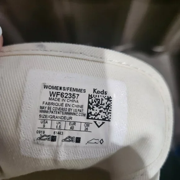 Kate Spade x Keds truly all over glitter sneakers Ivory/Cream Size 9 - Picture 13 of 13